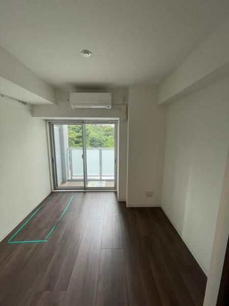 居室・リビング　別号室参考写真