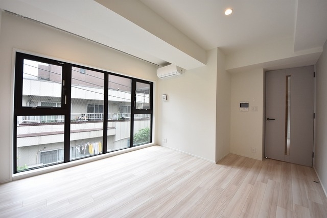 居室・リビング　※別部屋参考写真