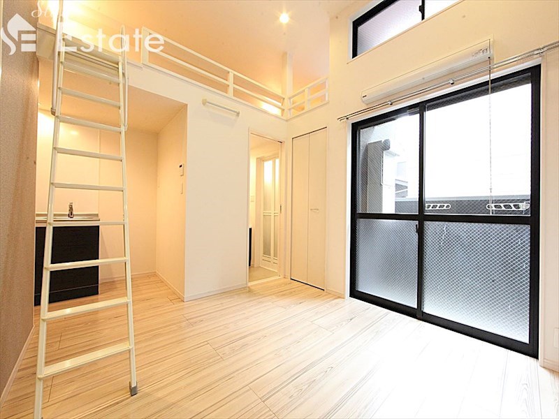 居室・リビング　内装