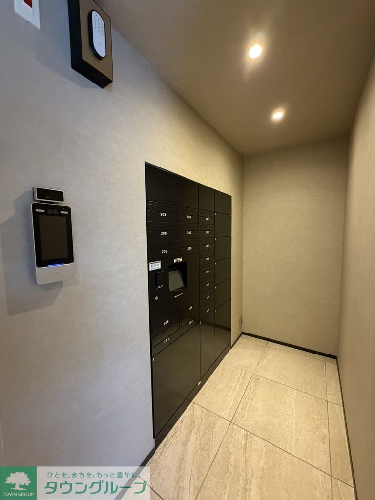 エントランス　エントランス