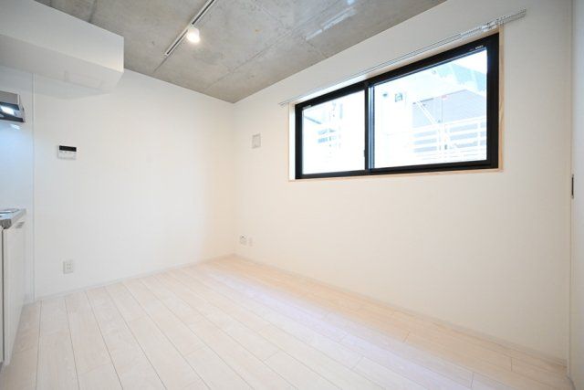 居室・リビング　☆明るい居室☆