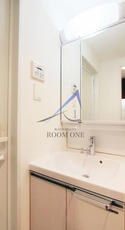 洗面設備　洗面台です。