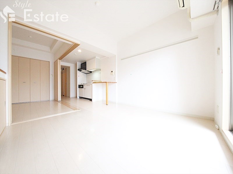 居室・リビング　内装