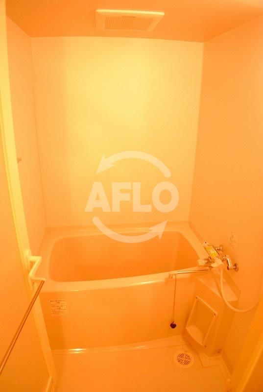 バス・シャワールーム　ティベルデ　ひろびろバスルーム