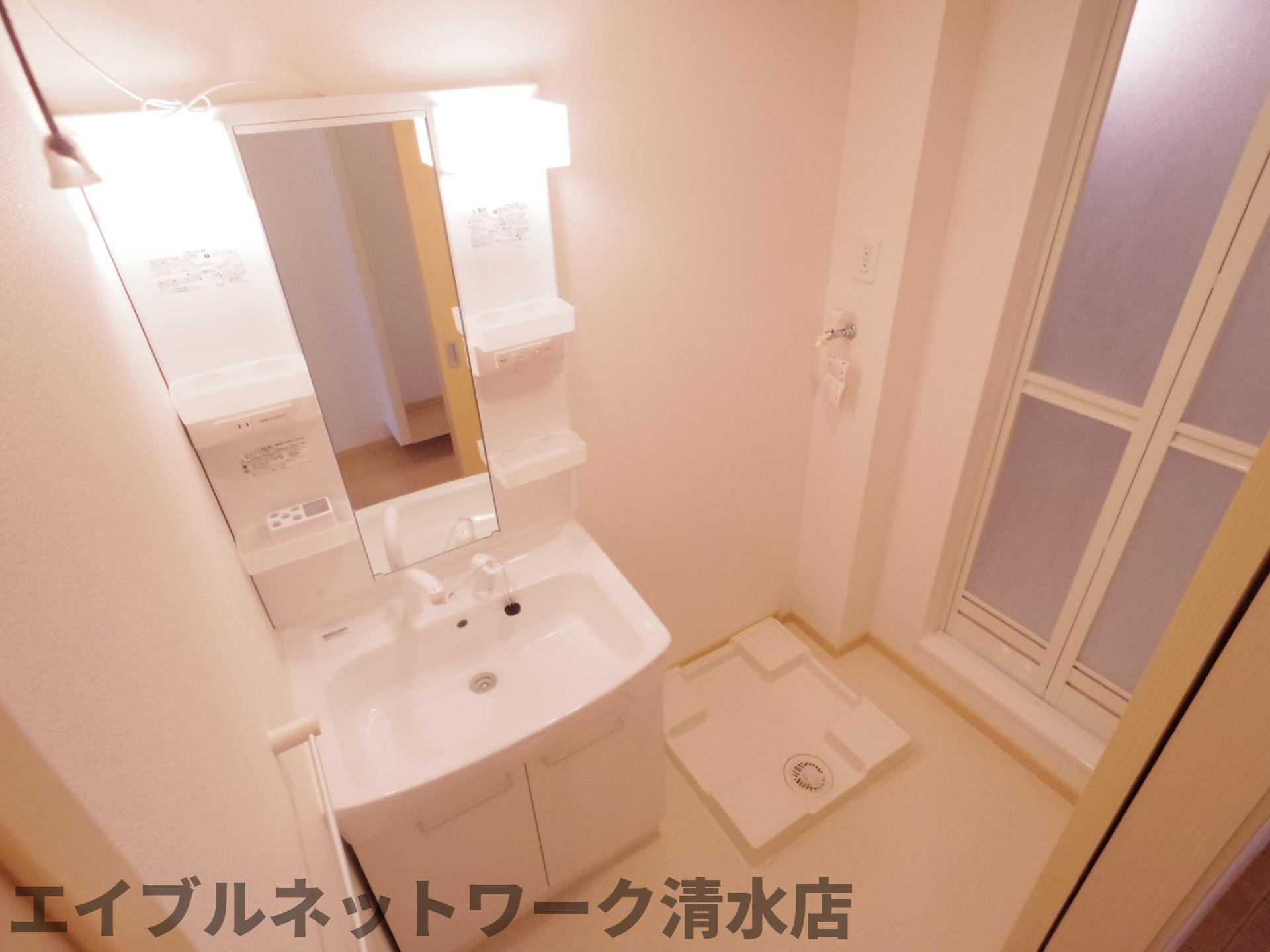 洗面設備　同物件同タイプ