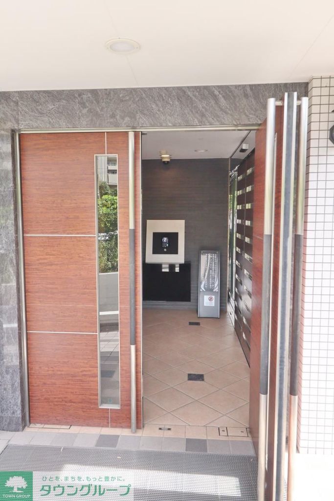 エントランス　エントランス