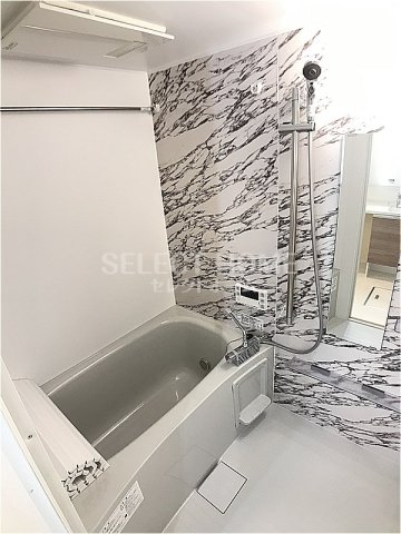 バス・シャワールーム　お風呂です