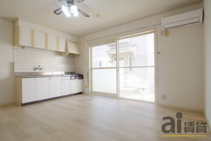 居室・リビング　同仕様写真