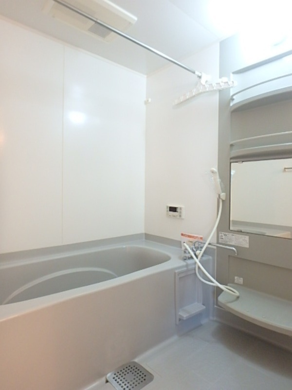 バス・シャワールーム　図面と現状に相違がある場合には現状を優先