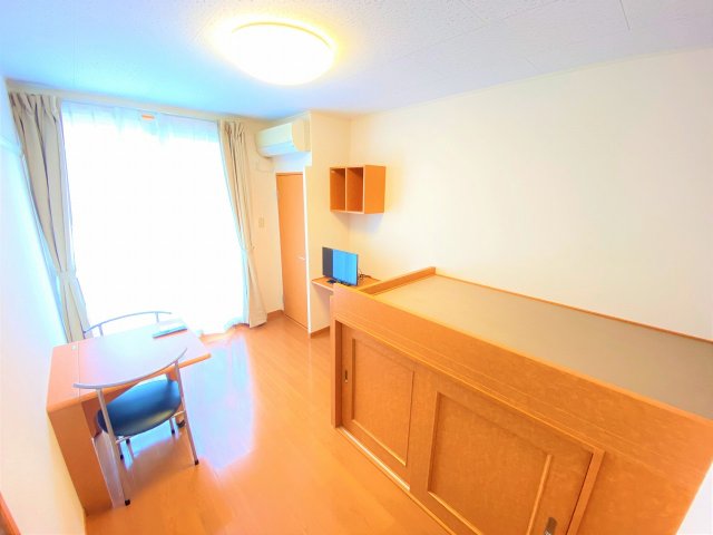 居室・リビング　居間です