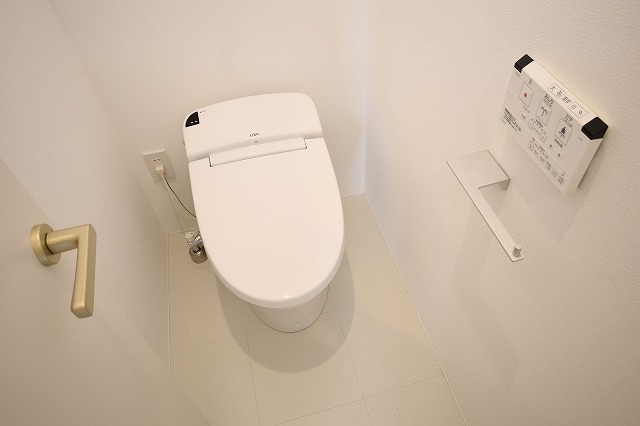 トイレ　ピース・ウィステリア A棟　(前回募集時の室内写真です)