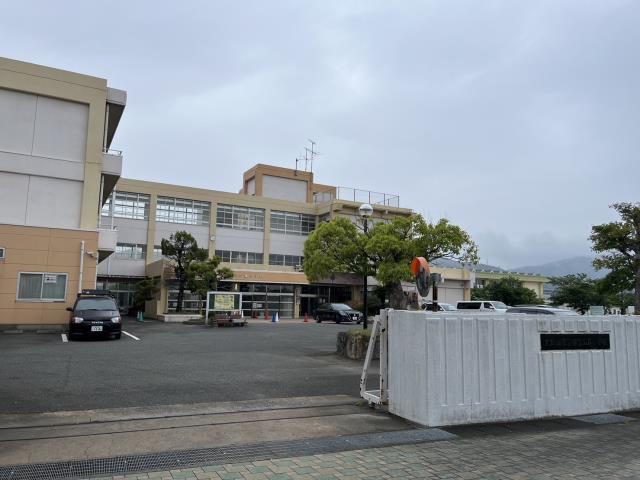 小学校　御笠の森小学校（小学校）まで362m