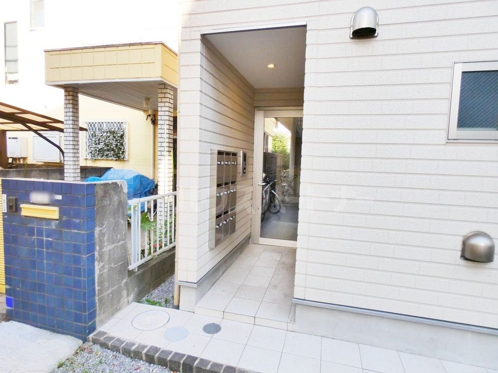 エントランス　エントランス