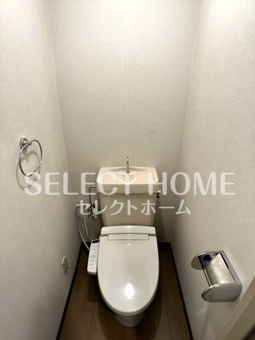 トイレ　コンパクトで使いやすいトイレです 同型タイプ