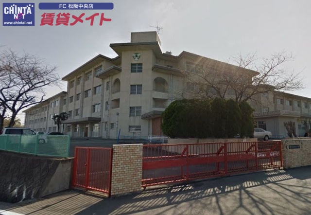 小学校　松阪市立徳和小学校（小学校）まで800m
