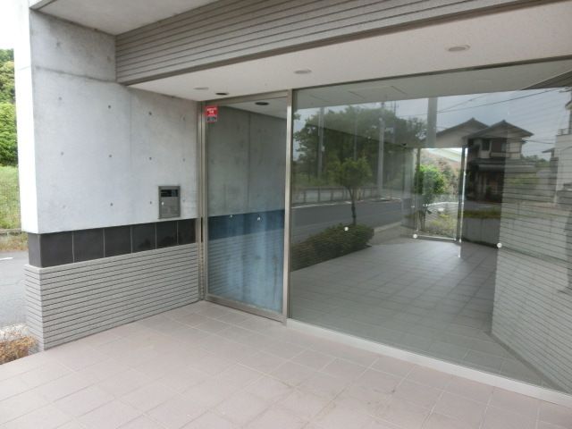 セキュリティ　安心のオートロック対応。