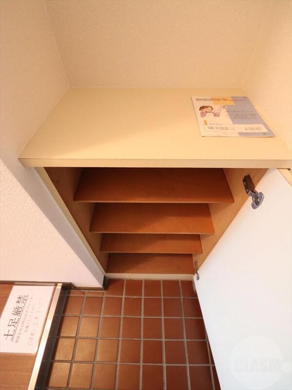 玄関　シューズボックス