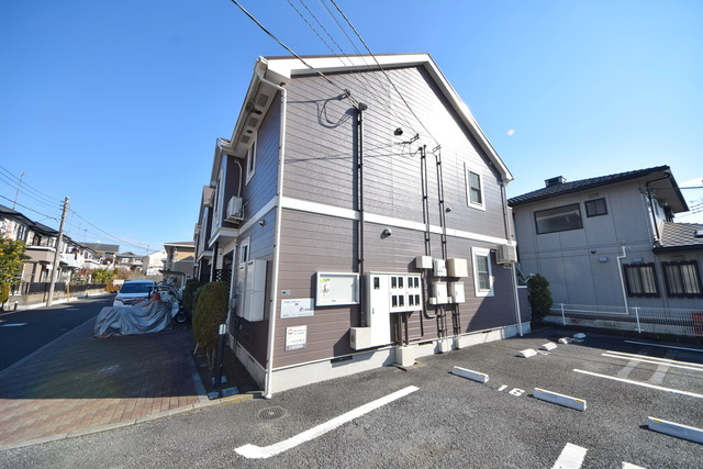 建物外観　～落ち着いた住宅地に立地します～
