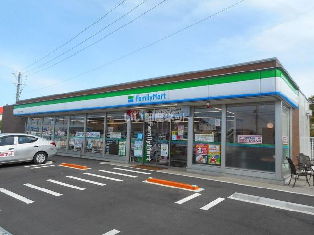 コンビニ　ファミリーマート 近江八幡六枚橋店（コンビニ）まで703m