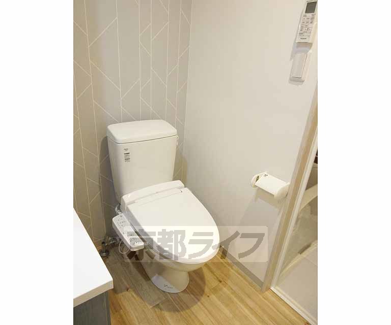 トイレ　ウォシュレット付きのトイレです。