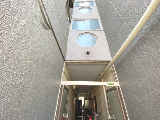 セキュリティ　マンション入り口です。