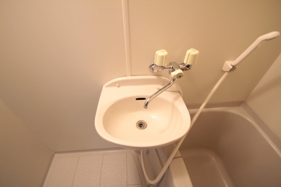 洗面設備　※別部屋の写真です