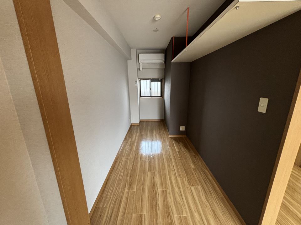 その他　４．５畳の洋室です