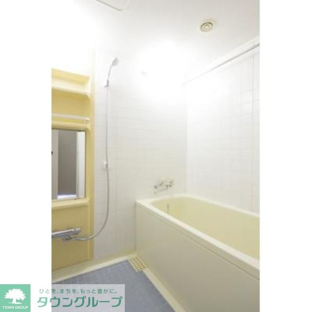 バス・シャワールーム　※写真は同タイプ住戸です。