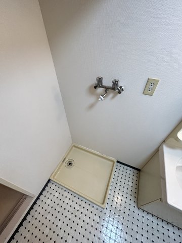 その他設備　室内洗濯機置き場。
