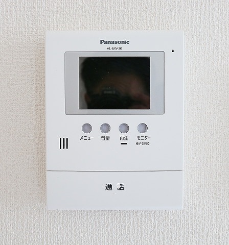 セキュリティ　モニタ付きで来客時も安心