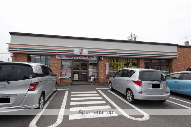 コンビニ　セブン－イレブン苫小牧川沿町６丁目店（コンビニ）まで218m