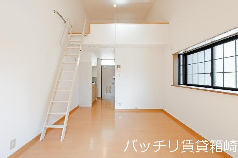 居室・リビング　画像は同シリーズ参考画像の為、現況を優先いたします。