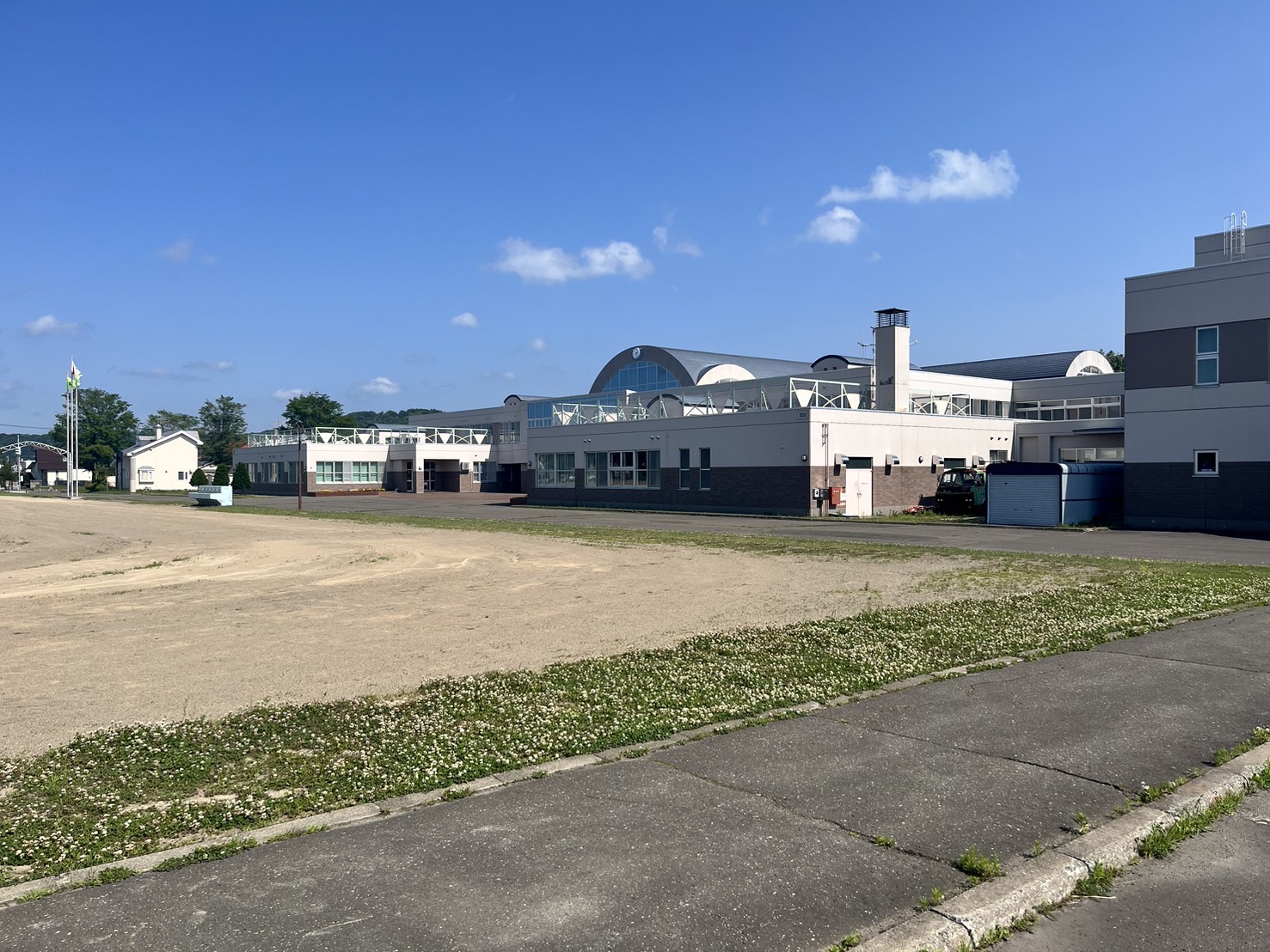 小学校　北見市立西小学校（小学校）まで1700m