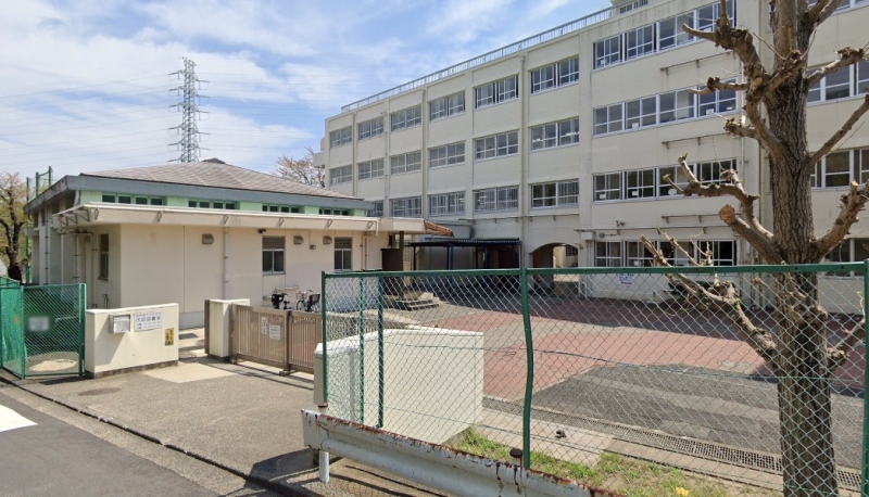 中学校　横浜市立南希望が丘中学校（中学校）まで992m
