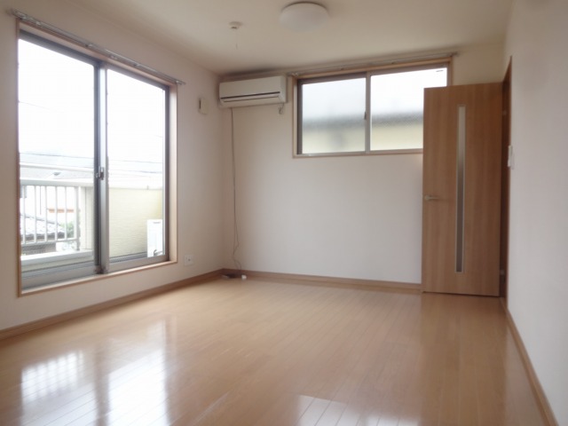 居室・リビング　写真は他のお部屋です。