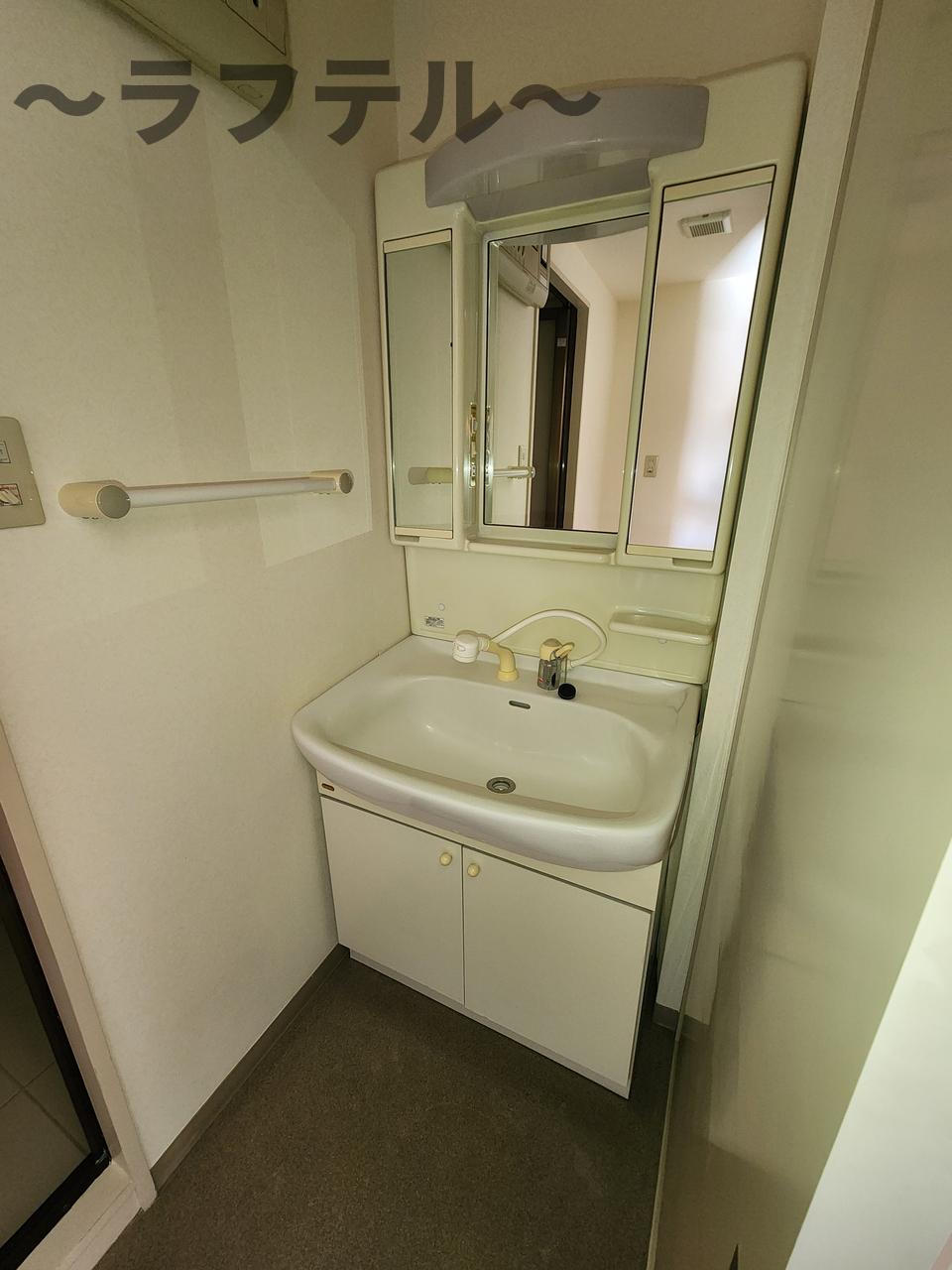 洗面設備　別部屋イメージ写真