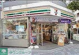 コンビニ　セブンイレブン日本橋久松町店（コンビニ）まで120m