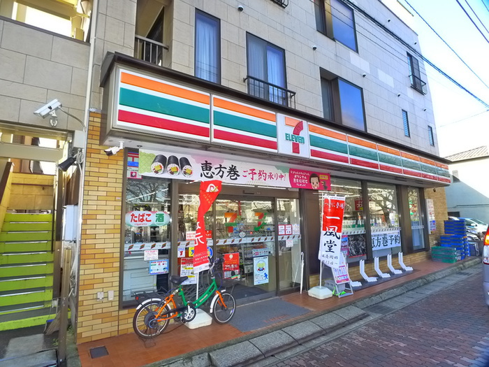 コンビニ　セブンイレブン（コンビニ）まで68m