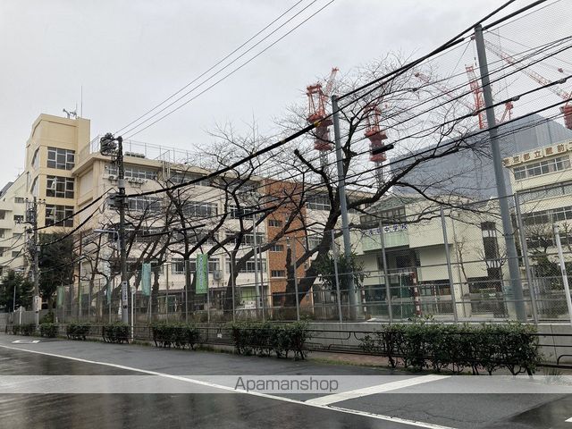中学校　浅草中学校（中学校）まで157m