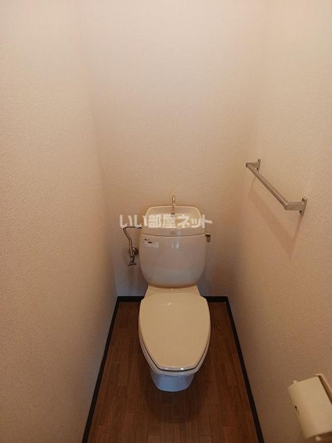 ガーデンハイツ緑ヶ丘 C棟のトイレ写真