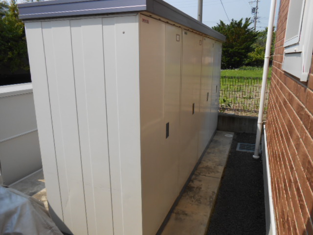 その他設備　各戸個別の屋外物置完備（冬用タイヤ等収納可能）