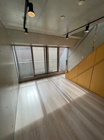 居室・リビング　※別部屋の参考写真です。