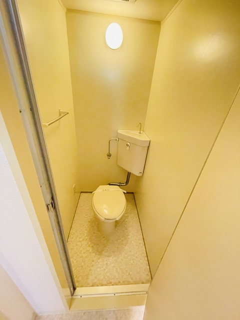 ロイヤルコートのトイレ写真