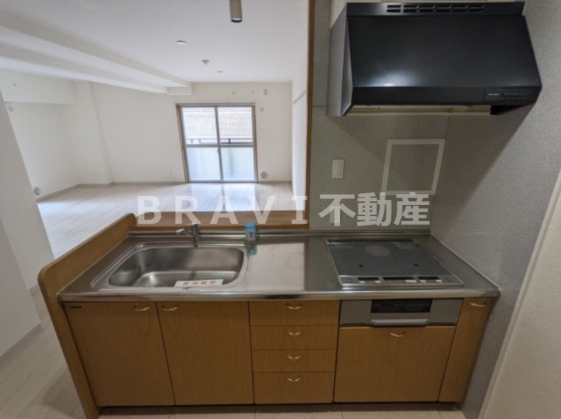 キッチン　【フォレステージュ谷町】3口IHコンロのカウンターキッチン