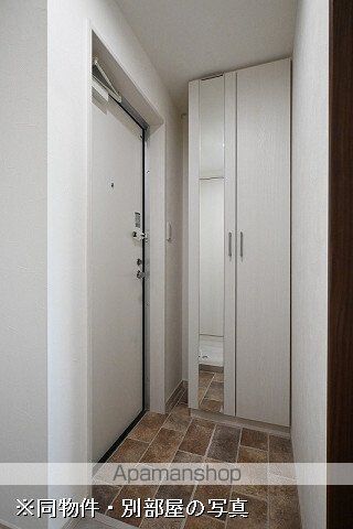 ＪＲ鹿児島本線 香椎駅 徒歩9分 3階建 築5年の玄関写真