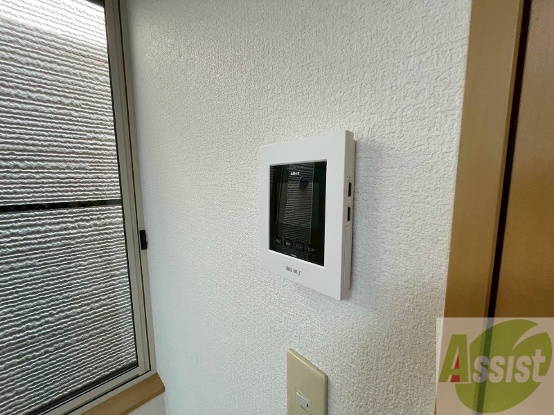 セキュリティ　ＴＶモニター付インターホンです。来客者の顔が見えるので安心！
