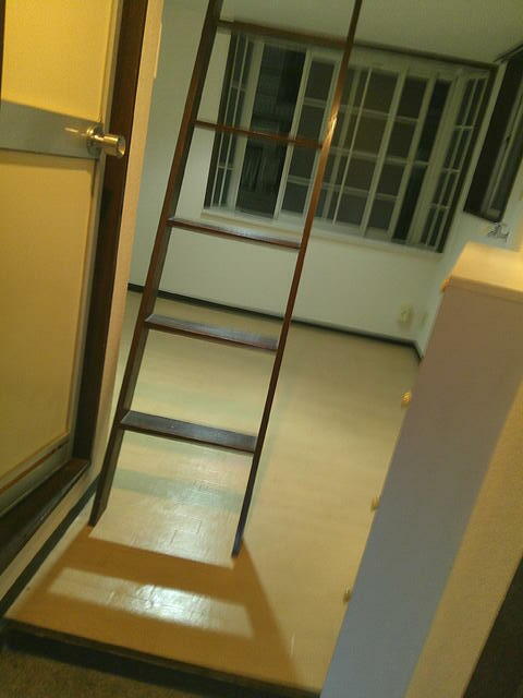 ＪＲ総武線 荻窪駅 徒歩10分 2階建 築41年の居間写真