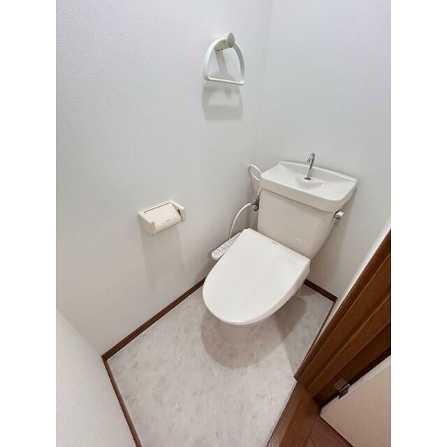 トイレ　温水洗浄便座