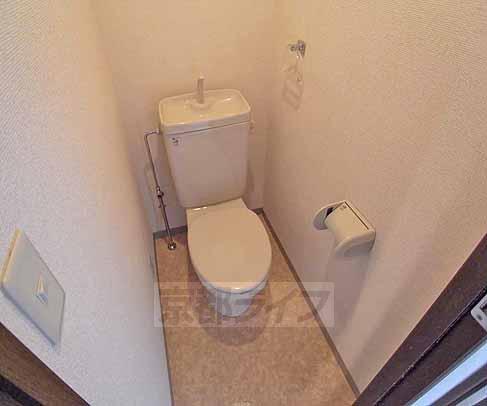 ＪＲ東海道本線 山科駅 徒歩10分 5階建 築28年のトイレ写真
