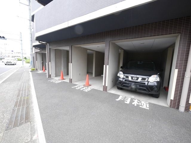 駐車場　★賃貸物件のお問い合わせはタウンハウジング登戸店まで★